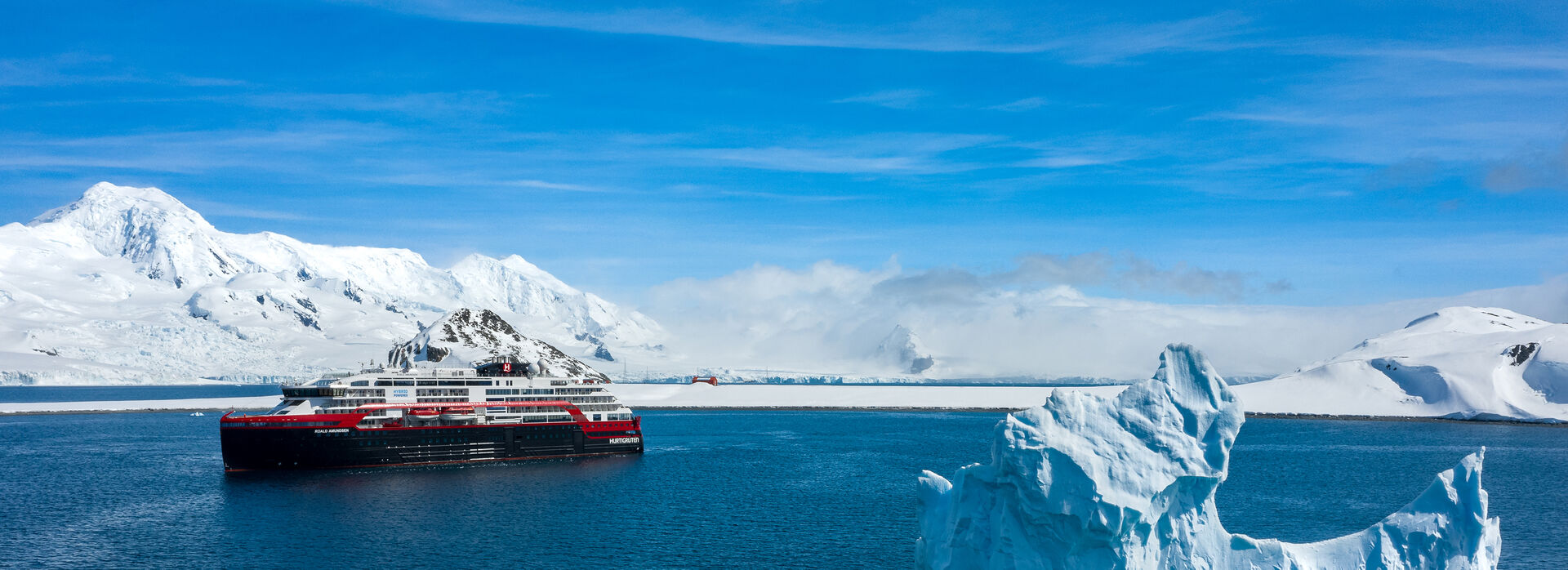 Small Ships. Big Adventures. banner